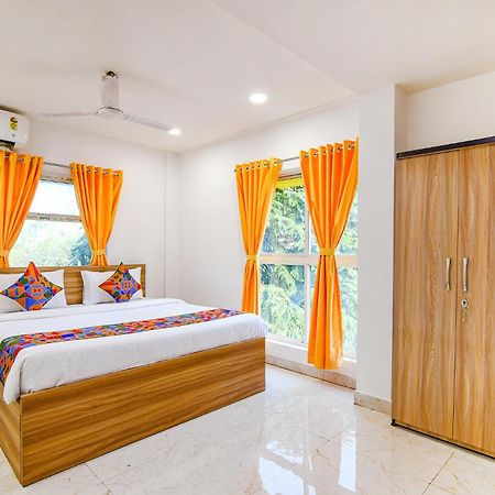 כלכותה Fabhotel Grand Hazra Inn - Nr Ballygunge Station מראה חיצוני תמונה
