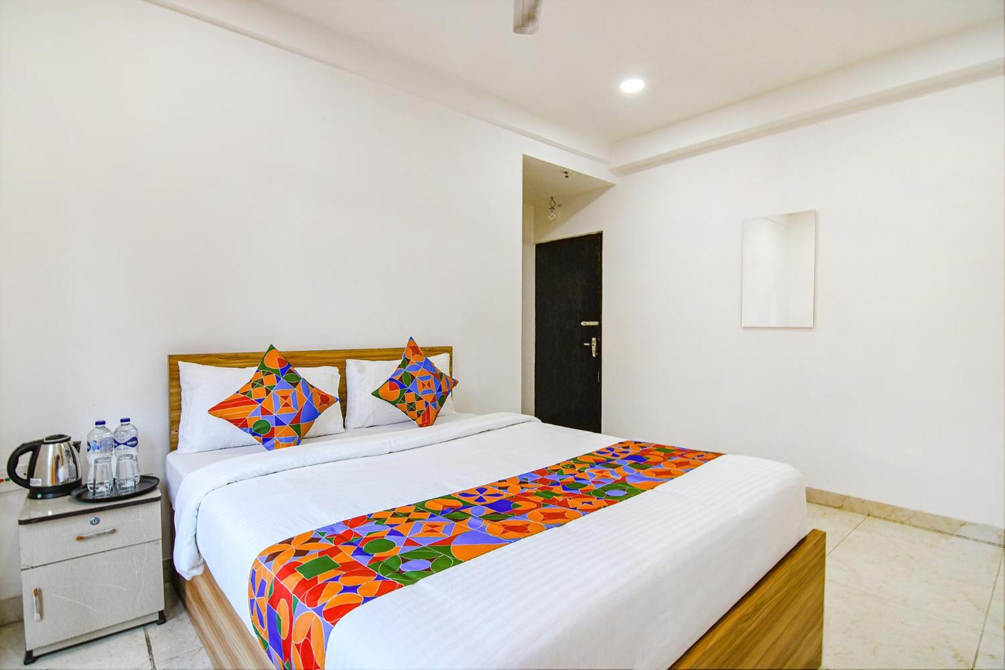 כלכותה Fabhotel Grand Hazra Inn - Nr Ballygunge Station מראה חיצוני תמונה