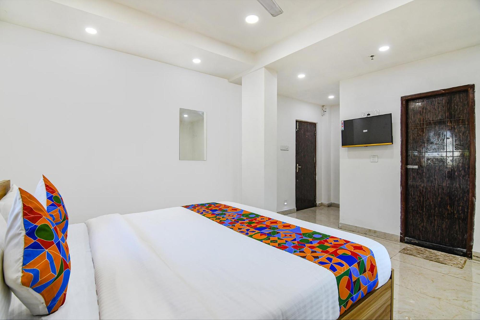 כלכותה Fabhotel Grand Hazra Inn - Nr Ballygunge Station מראה חיצוני תמונה