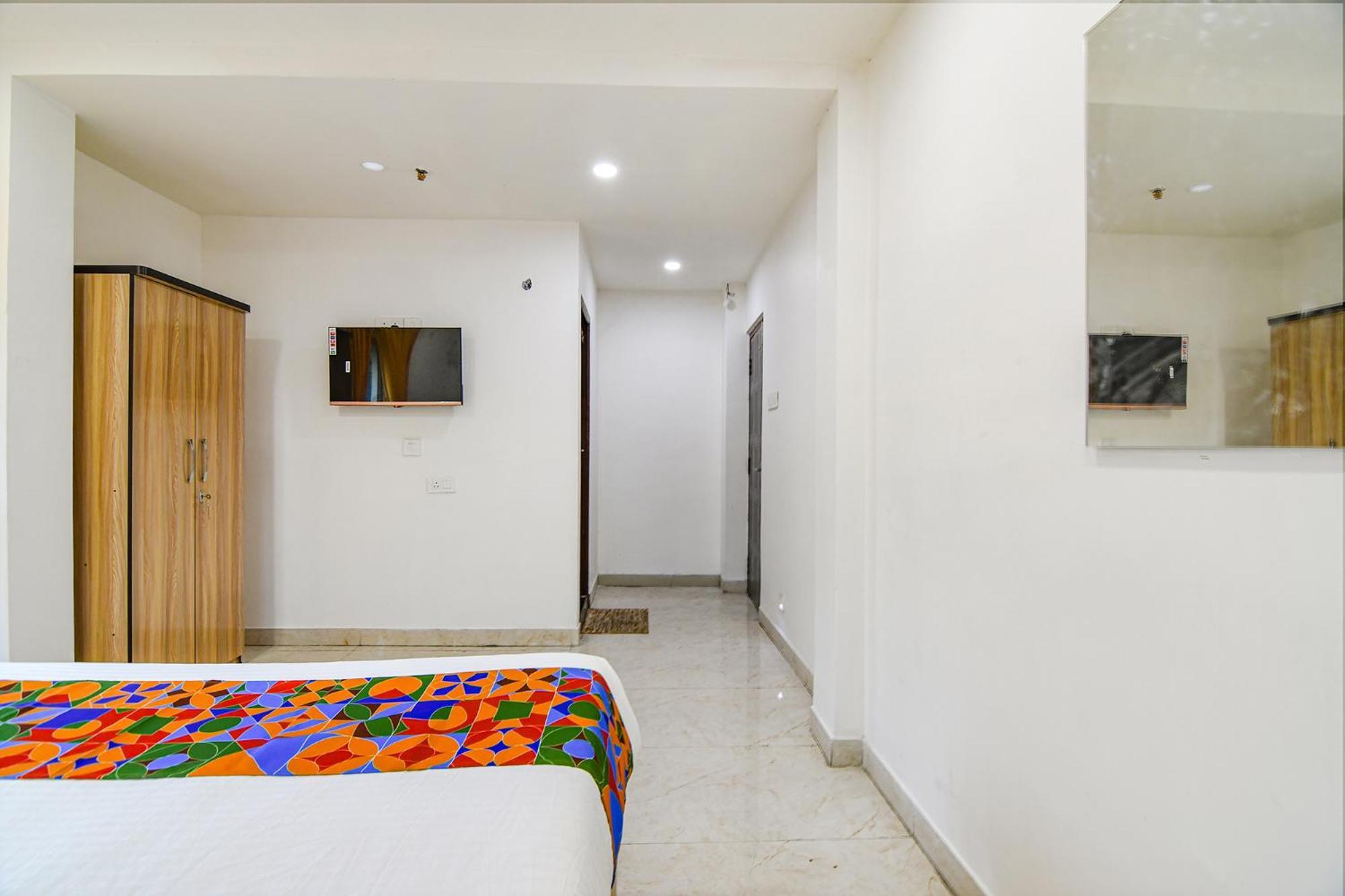 כלכותה Fabhotel Grand Hazra Inn - Nr Ballygunge Station מראה חיצוני תמונה